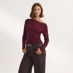 Chemise Transparente à Col Large - Laque cerise